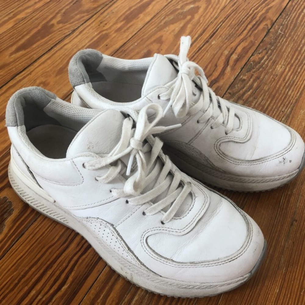 Women’s sz 7 /7.5 everlane sneakers